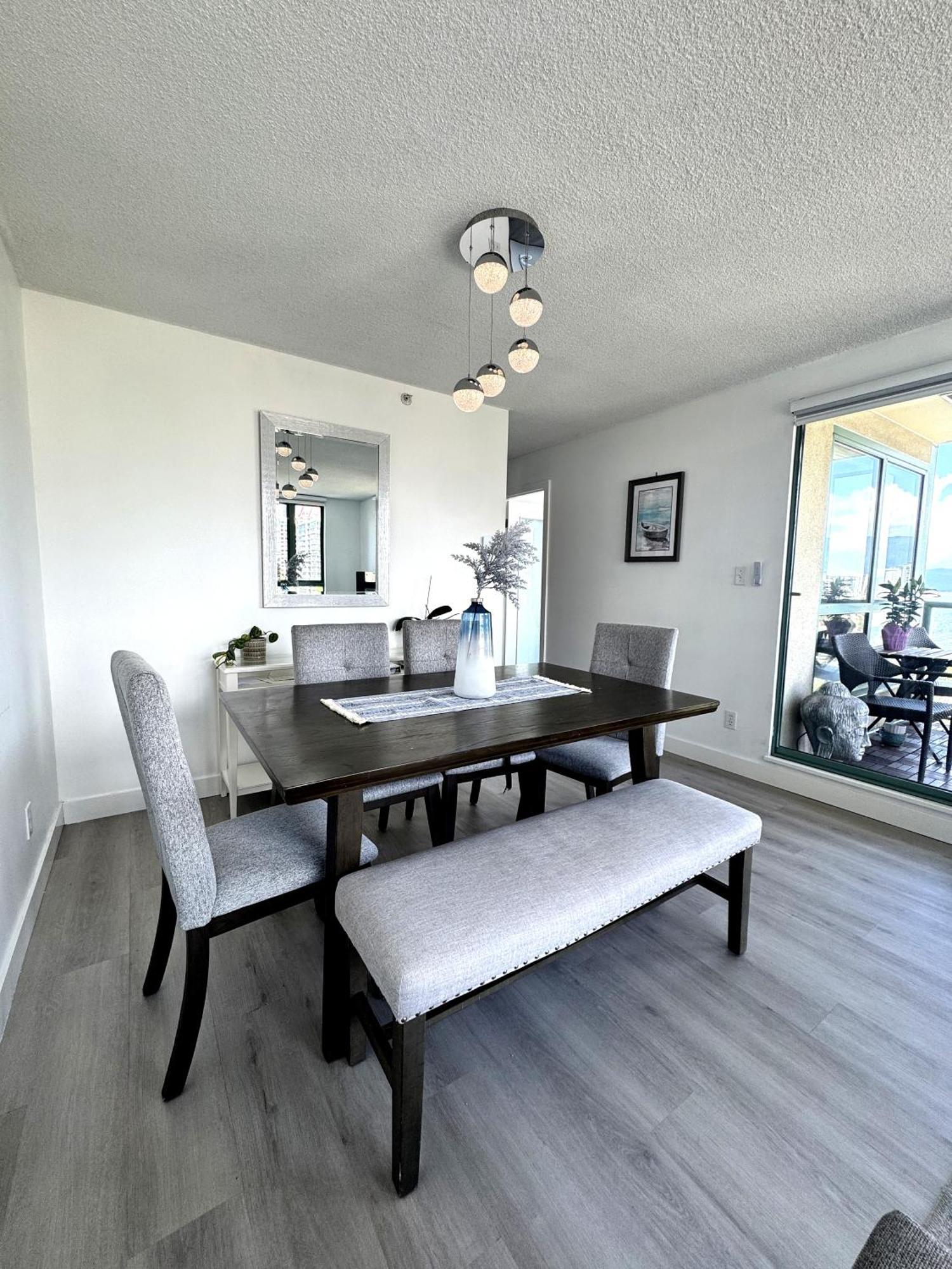 Stunning Ocean Apartment Vancouver Ngoại thất bức ảnh