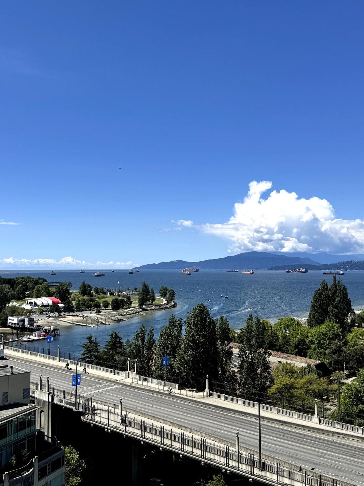 Stunning Ocean Apartment Vancouver Ngoại thất bức ảnh